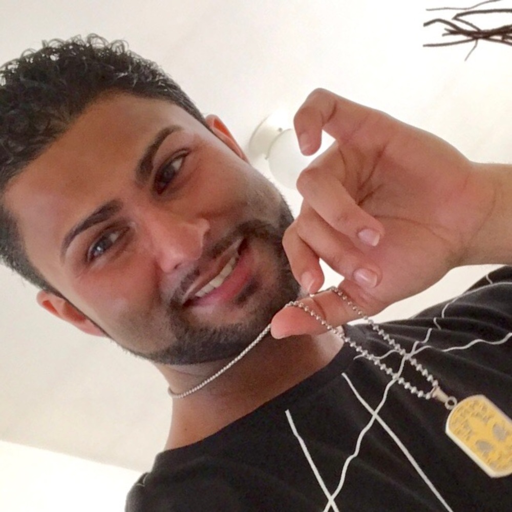 Meet your Posher, Amrit
